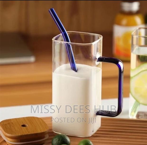 Square Glass Cup With Bamboo Lid · Photo 4
