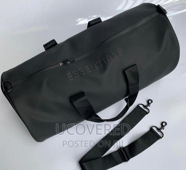 Essential Duffel/Travel Bag · Photo 1