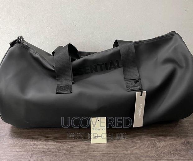 Essential Duffel/Travel Bag · Photo 3