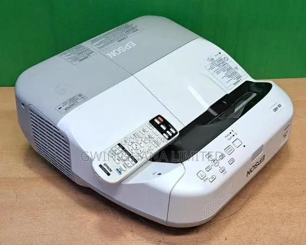 Epson Eb480 Pro Ultra Short Throw | 3000 Lumen | · Photo 1