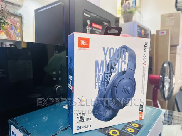 Perfect Sleek Headphones JBL 760c Tune · Photo 1