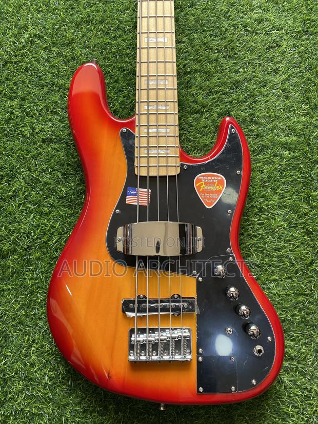 Fender Jazz Active Bass Guitar · Photo 4