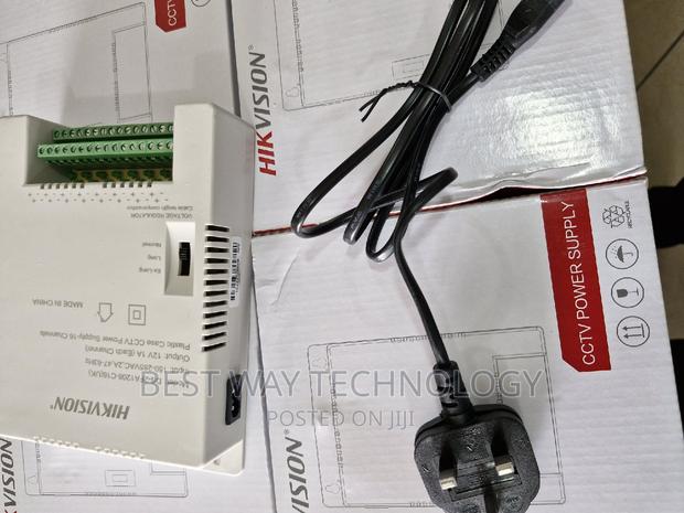 12v 20a Power Supply Hikvision · Photo 1