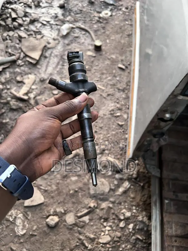 Toyota Haice Injector · Photo 1