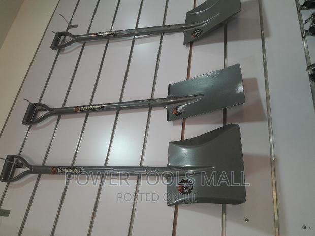 Steel Shovel · Photo 1