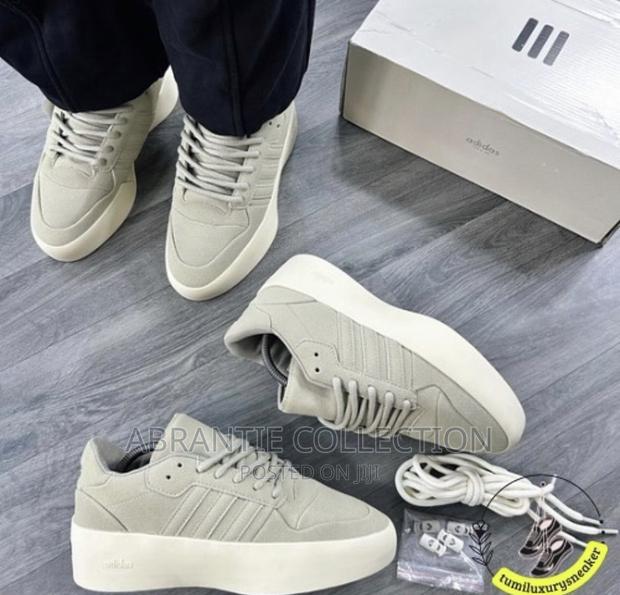 Fear of God X Adidas Forum 86 · Photo 2