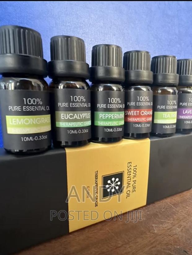 Essential Oils · Photo 2