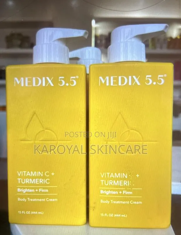 Medic 5.5 Vitamins C and Turmeric Lotion · Photo 1