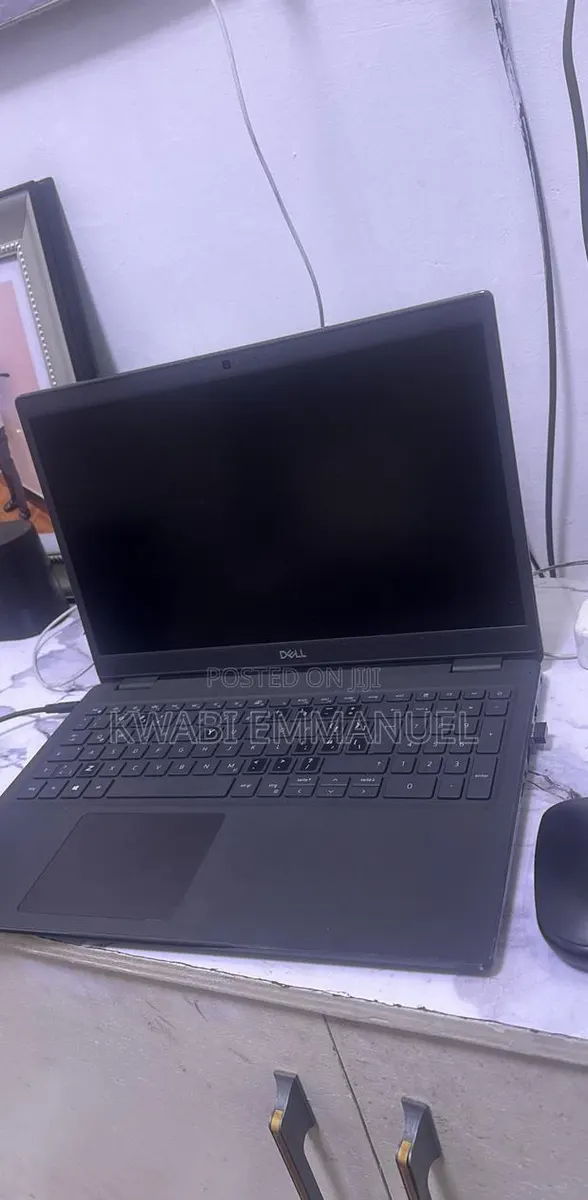 Laptop Dell Latitude 3410 8GB Intel Core i5 SSHD+SSD 256GB · Photo 1