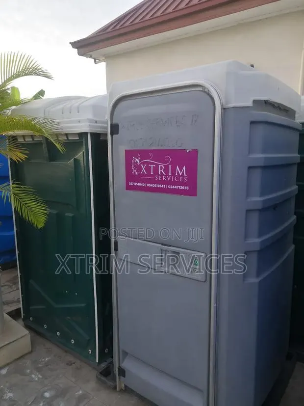 Mobile Toilet · Photo 1