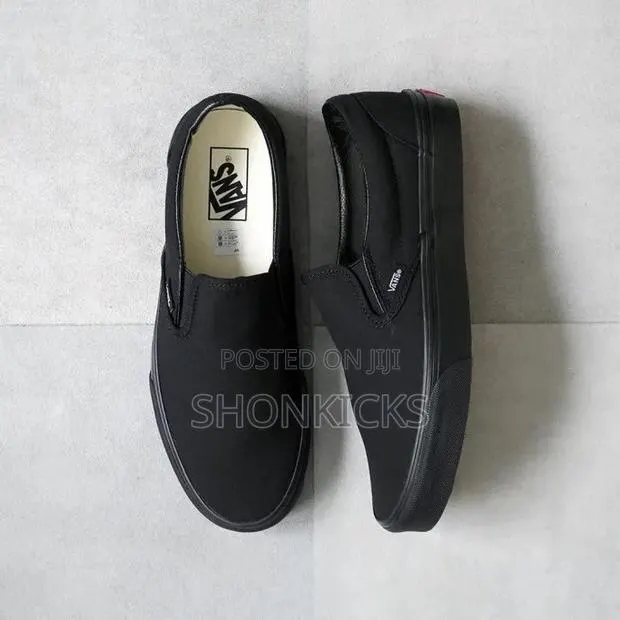Vans Slip on-Tripple Black · Photo 1