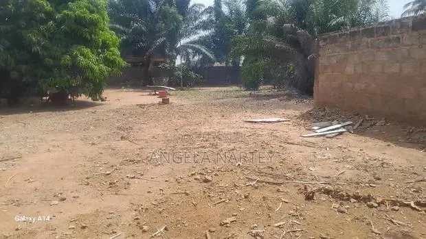 Roadside Land Available for Sale in East Legon · Photo 1