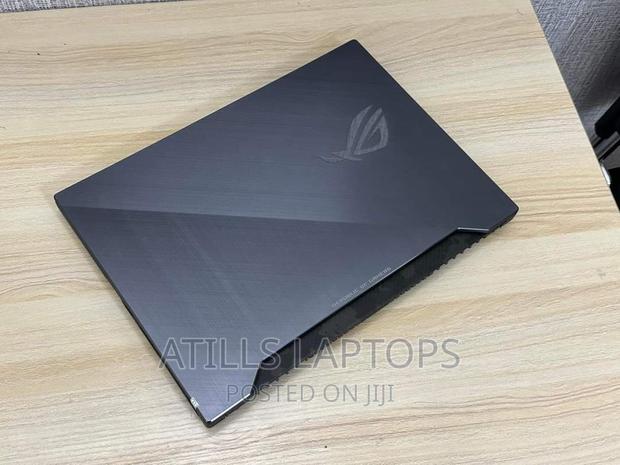 Laptop Asus ROG Strix SCAR II 32GB Intel Core i7 SSD 512GB · Photo 6