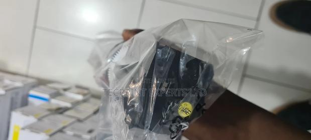 Canon Adv C3320/C3325/C3330/C3520/C3525/C3530 · Photo 3