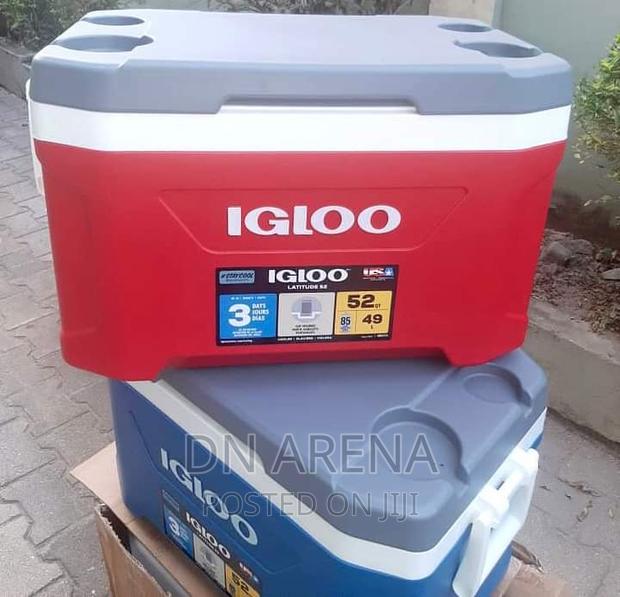 Igloo 52/50 Quart Ice Cooler Box · Photo 4