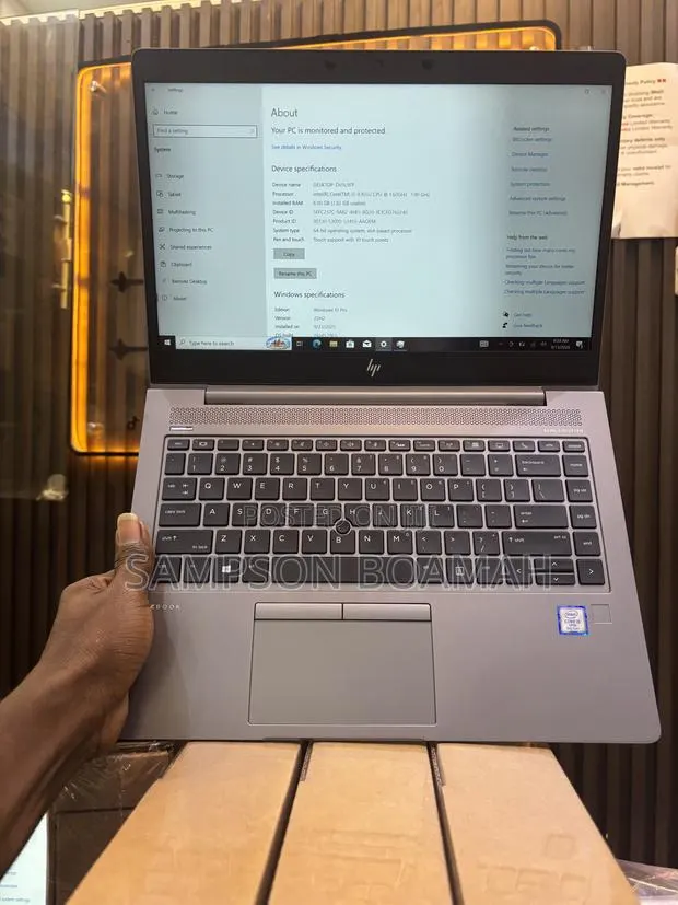 New Laptop HP ZBook 14u G6 8GB Intel Core i5 SSD 256GB · Photo 1