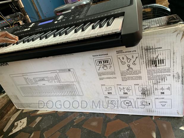 Yamaha Psr-e373 Keyboard · Photo 2