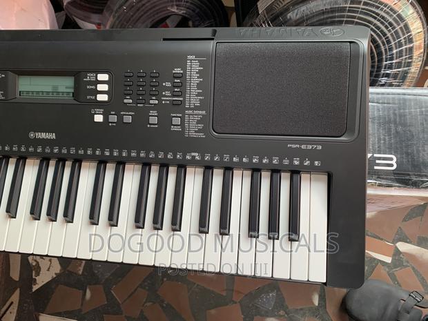 Yamaha Psr-e373 Keyboard · Photo 3