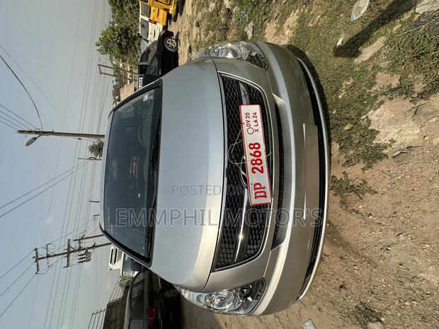 Hyundai Starex 2013 Grey · Photo 5