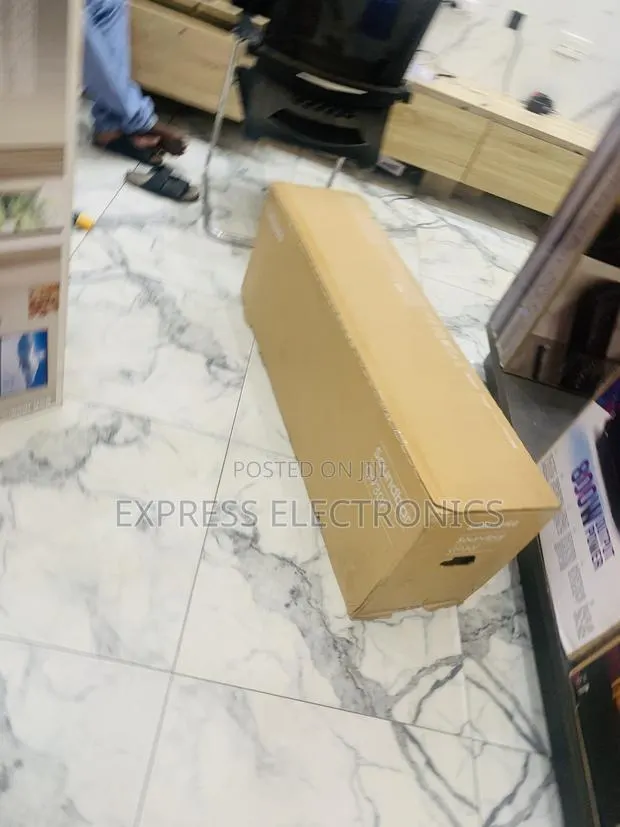 Shop the New Samsung Q930f Sound System · Photo 1