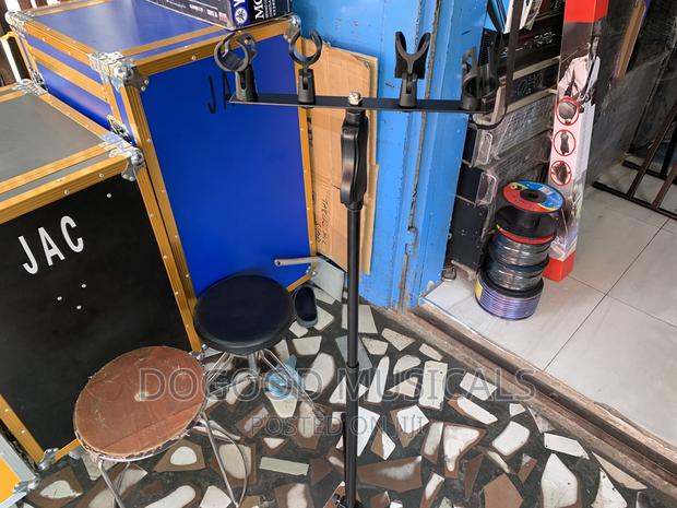 JAC Microphone Stand With 4 Microphones Holders · Photo 1