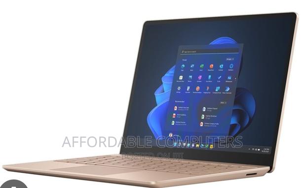 New Laptop Microsoft Surface Go 2 8GB Intel Core I5 SSD 256GB · Photo 2