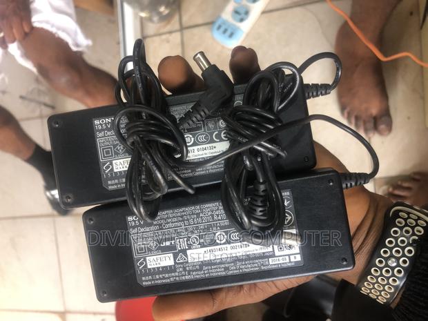 Sony 19.5v Charger Home Used · Photo 2