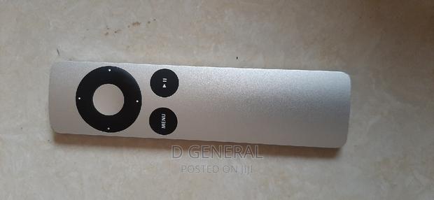 Apple TV Remote · Photo 1