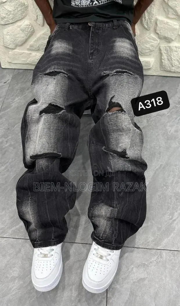 High Quality Diamond Stones Chrome Heart Baggy Jeans · Photo 8