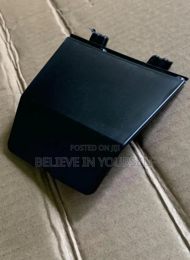 Mitsubishi Outlander 2022 2023 2024 2025 Towing Cover · Photo 1