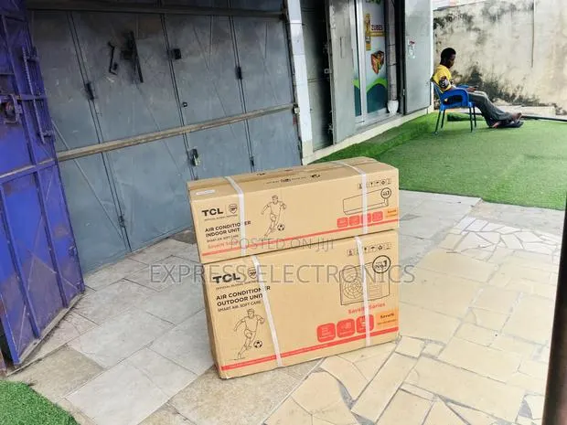 Metal Polished Indoor Panel Split Inverter 2.5hp TCL · Photo 1