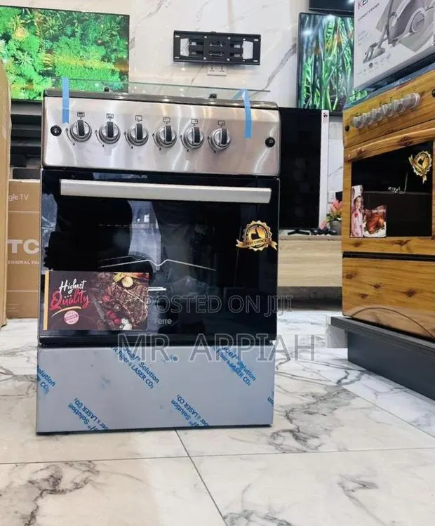 Extremely Durable Ferre 60x60cm Glass Oven 4 Burner · Photo 1