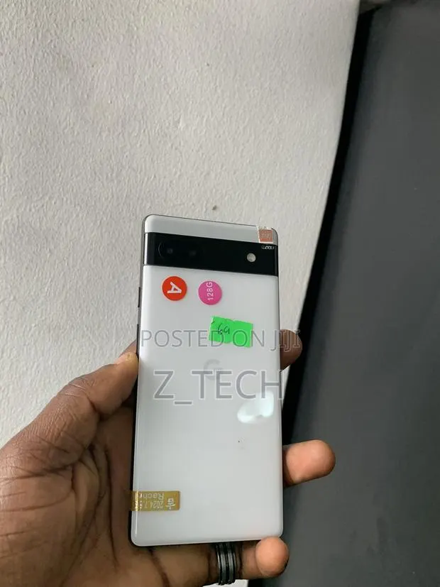 Google Pixel 6a 128 GB White · Photo 1