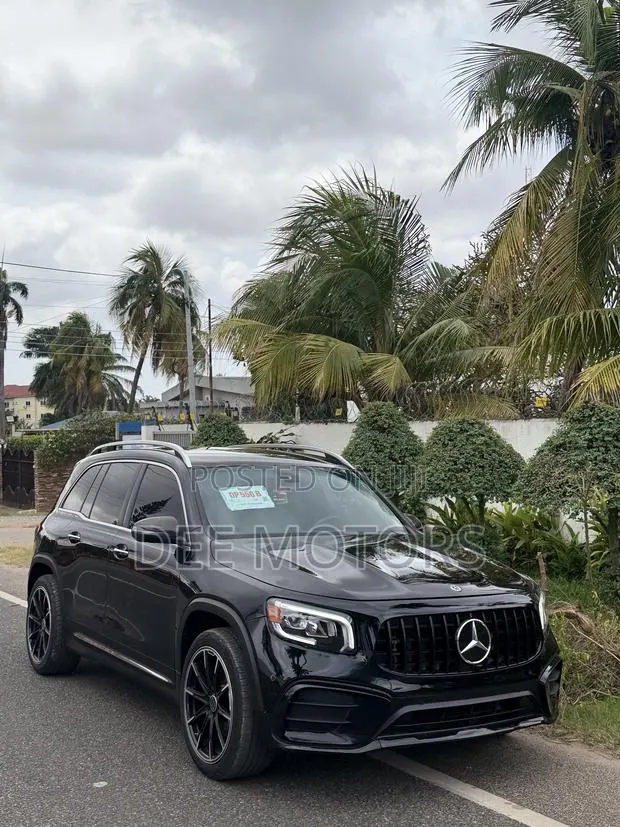 Mercedes-Benz GLB-Class GLB 250 4MATIC 2020 Black · Photo 1
