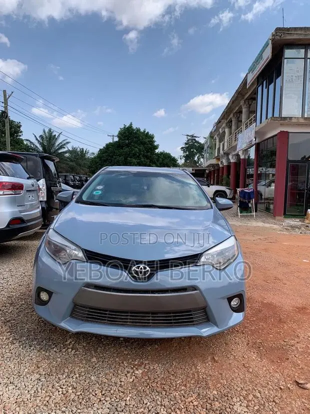 Toyota Corolla 2015 · Photo 1