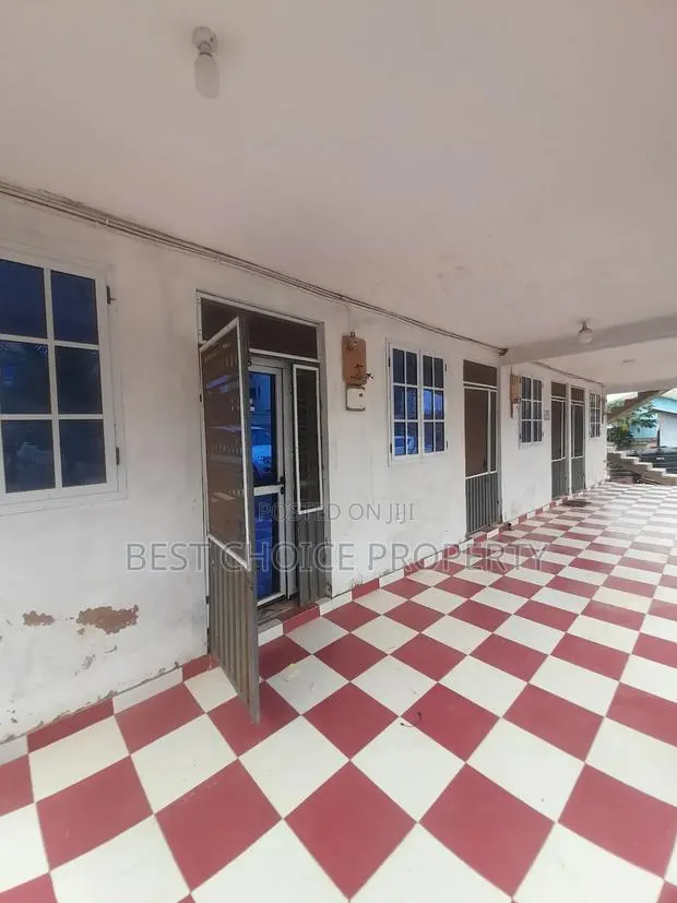 1bdrm Apartment in Adenta Foster Home for rent · Photo 1