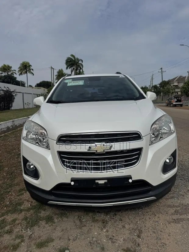 Chevrolet Trax 2016 White · Photo 1