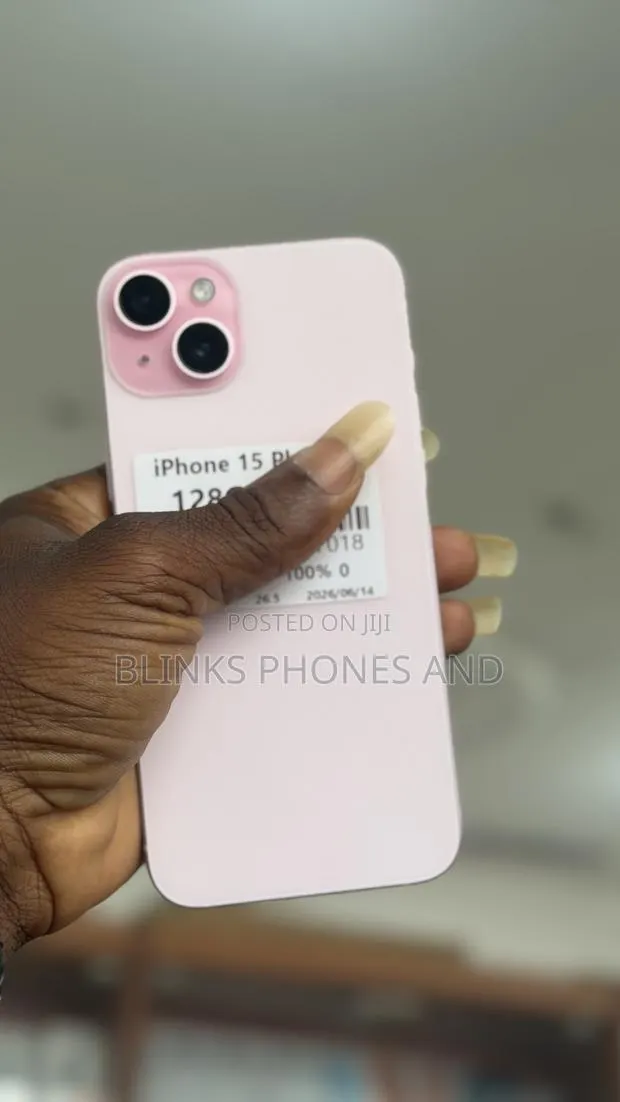 Apple iPhone 15 Plus 128 GB White · Photo 1