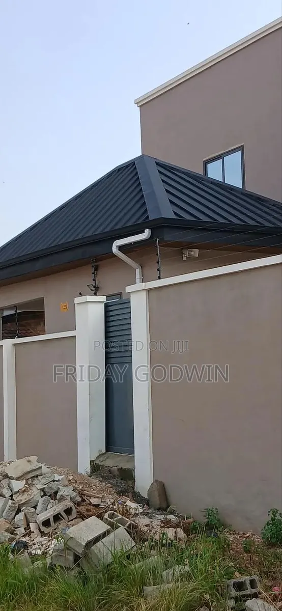 Sales and Installation of PVC Downspout and Raingutter · Photo 1