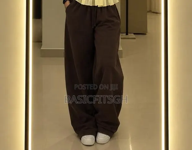 Joggers for Men and Women · Photo 1