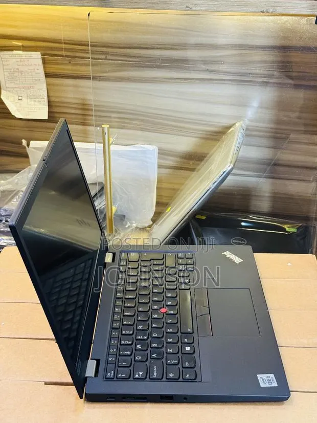 Laptop Lenovo ThinkPad X13 Gen 2 16GB Intel Core i5 SSD 256GB · Photo 1