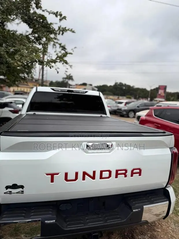 Toyota Tundra 1794 Edition CrewMax 6.5' Bed 2023 White · Photo 1