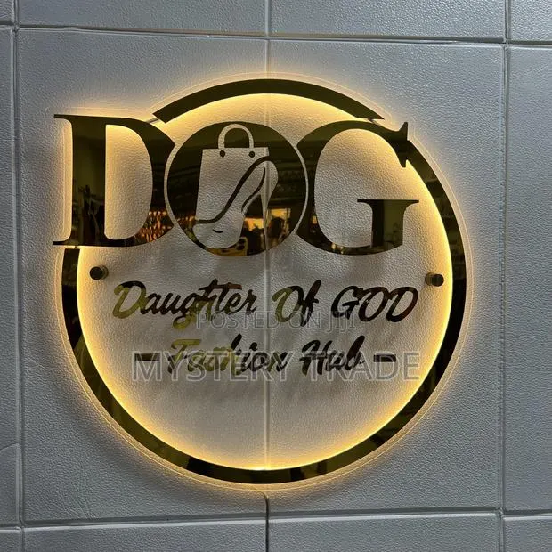 Indoor Signage for Clothing · Photo 1