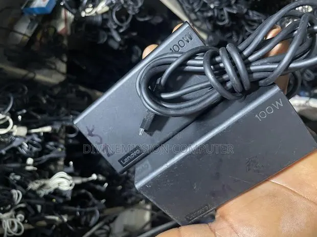 Original Lenovo Type C 100w Adapter · Photo 1