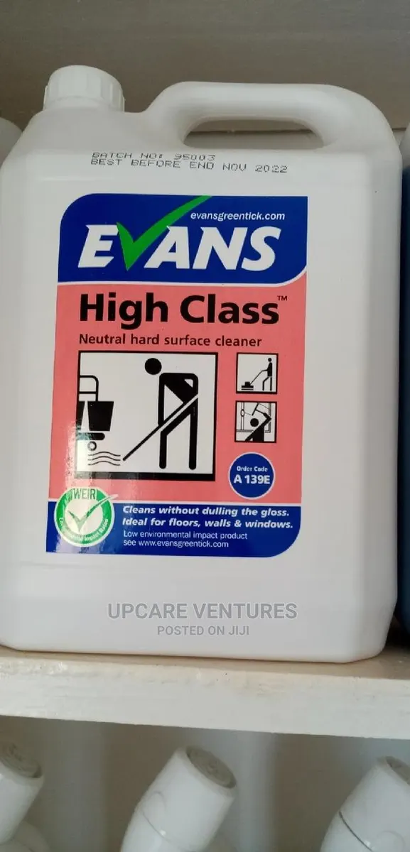 Evans Clean Shine Perfumed Floor Maintainer · Photo 1