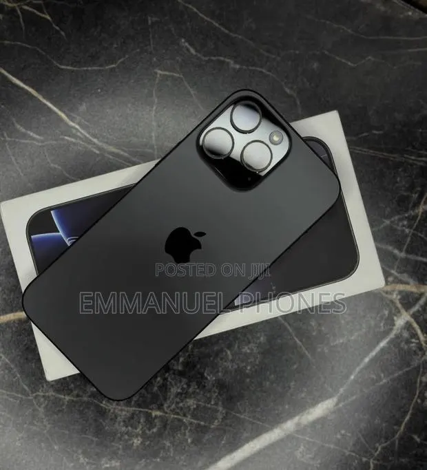 New Apple iPhone 16 Pro Max 1 TB Black · Photo 1