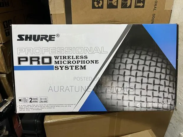 2 Heads 2 Tie Microphones Shure · Photo 1