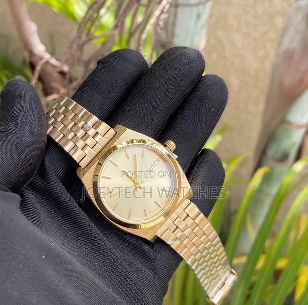 Nixon Time-Teller · Photo 1