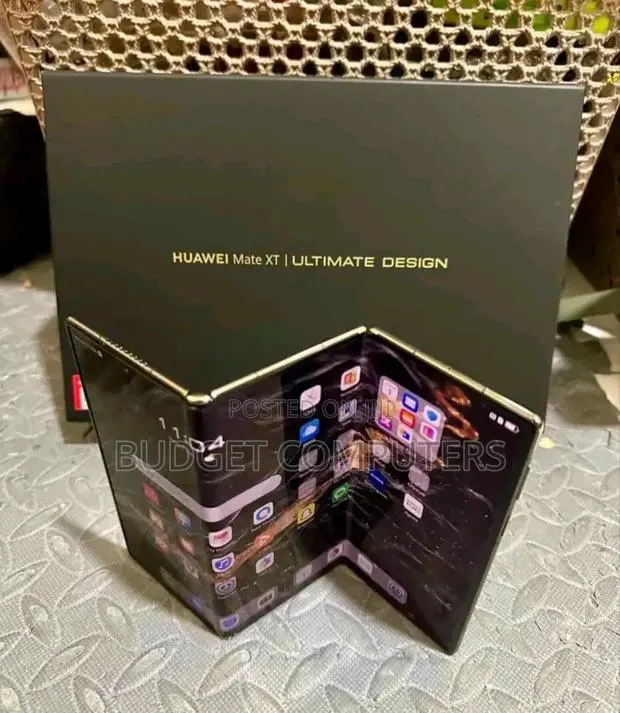 New Huawei Mate XT Ultimate Design 1 TB Black · Photo 1