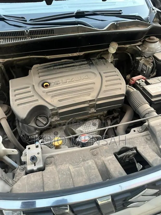 Suzuki Vitara 2021 Gray · Photo 1